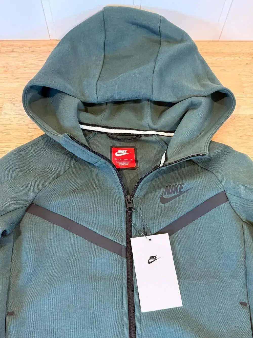 Nike Tech Fleece Full-Zip Windbreaker Hoodie - Vintage Green